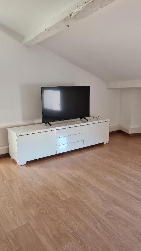 Appartement Nimes Centre Buitenkant foto